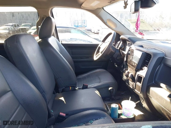 2018 Ram 2500 Tradesman with VIN 3C6UR5HJ0JG216906, listed as a IAAI auction lot 41409441 with 122,401 mi miles. Bid and sale history available at carsss.com. Image 5.
