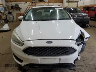 2015 Ford Focus SE z VIN 1FADP3F20FL241951, wystawiony jako Copart lot #89021775 z przebiegiem 91 698 mil mil oraz Szkoda całkowita • Salvage title. Historia ofert i sprzedaży dostępna na DreamBid. Obrazek 5.