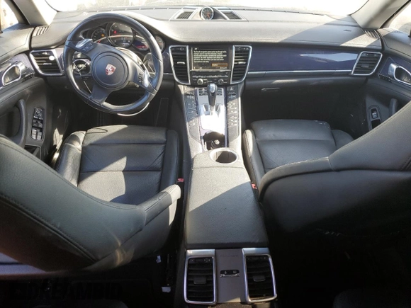 2013 Porsche Panamera z VIN WP0AA2A77DL010893, wystawiony jako Copart lot #42727885 z przebiegiem 143 353 mil mil oraz Szkoda całkowita • Salvage title. Historia ofert i sprzedaży dostępna na DreamBid. Obrazek 8.