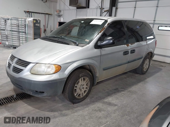 2005 Dodge Caravan SE with VIN 1D4GP25B05B116782, listed as a IAAI auction lot 42477266 with 108,761 mi miles and . Bid and sale history available at DreamBid. Image 2.