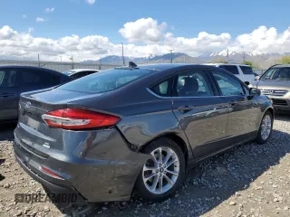 2019 Ford Fusion SE with VIN 3FA6P0HD8KR283978, listed as a Copart auction lot 54625355 with 92,181 mi miles and Salvage Title. Bid and sale history available at DreamBid. Image 3.
