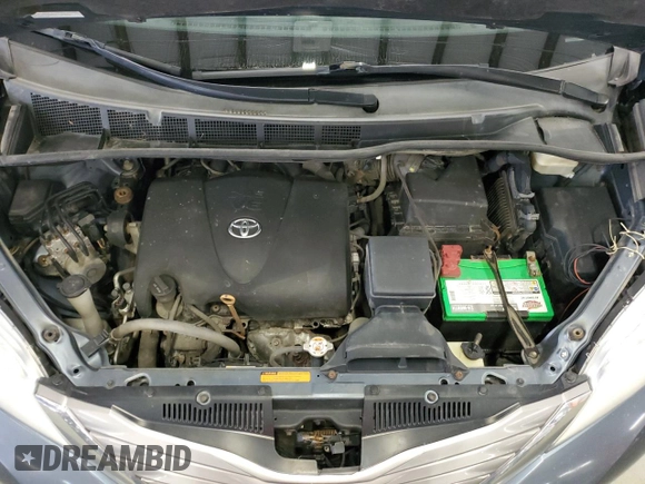 2017 Toyota Sienna XLE с VIN 5TDDZ3DC0HS180957, выставлен на аукционе Copart как лот 58753055 с пробегом 266 438 миль миль и Чистый • Clean title. История ставок и продаж доступна на DreamBid. Изображение 12.