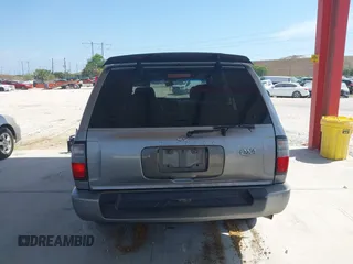 2000 Infiniti QX4 with VIN JNRAR07Y4YW086878, listed as a IAAI auction lot 42092898 with 191,974 mi miles and . Bid and sale history available at DreamBid. Image 16.