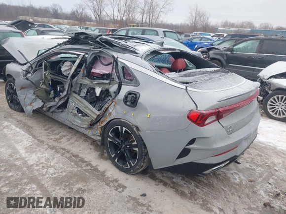 2022 Kia K5 GT-Line z VIN 5XXG64J24NG124900, wystawiony jako IAAI lot #41547846 z przebiegiem 104 024 mil mil oraz . Historia ofert i sprzedaży dostępna na DreamBid. Obrazek 3.