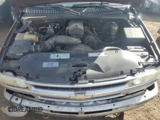 2000 Chevrolet Suburban LS with VIN 3GNEC16T0YG166344, listed as a Copart auction lot 46359325 with 210,455 mi miles and Clean title. Bid and sale history available at DreamBid. Image 12.