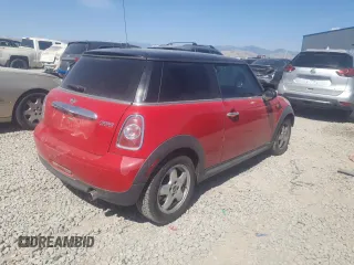 2011 MINI Hardtop with VIN WMWSU3C5XBT184531, listed as a Copart auction lot 66406015 with 158,576 mi miles and Clean title. Bid and sale history available at DreamBid. Image 3.