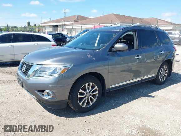 2015 Nissan Pathfinder Platinum with VIN 5N1AR2MM5FC714812, listed as a IAAI auction lot 42373778 with 100,356 mi miles and . Bid and sale history available at DreamBid. Image 17.