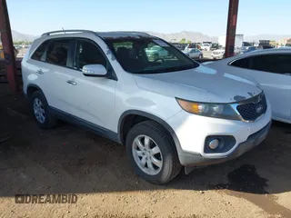 2011 Kia Sorento LX with VIN 5XYKT4A14BG043025, listed as a IAAI auction lot 42520660 with 177,622 mi miles and . Bid and sale history available at DreamBid. Image 1.