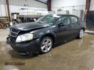2010 Dodge Avenger R/T with VIN 1B3CC5FV1AN130220, listed as a Copart auction lot 43915105 with 92,833 mi miles and Salvage Title. Bid and sale history available at carsss.com. Image 1.