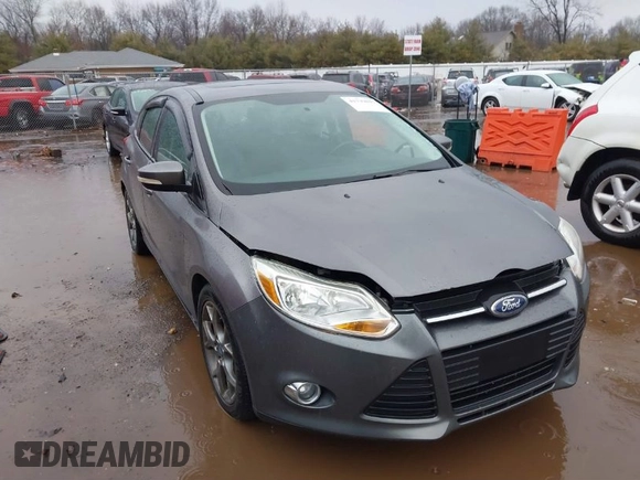 2013 Ford Focus SE with VIN 1FADP3K25DL186285, listed as a IAAI auction lot 41729017 with 188,853 mi miles. Bid and sale history available at carsss.com. Image 1.