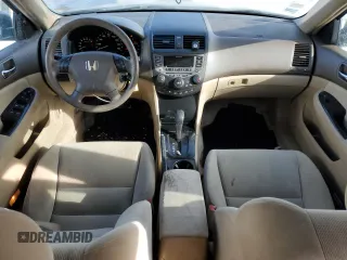 2006 Honda Accord LX SE z VIN 1HGCM56326A033117, wystawiony jako Copart lot #52308625 z przebiegiem 137 419 mil mil oraz Nie do naprawy • Non repairable. Historia ofert i sprzedaży dostępna na DreamBid. Obrazek 8.