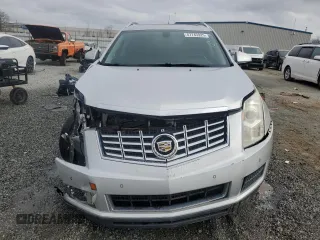 2013 Cadillac SRX Luxury Collection with VIN 3GYFNCE30DS622753, listed as a Copart auction lot 47743925 with 233,449 mi miles and Salvage Title. Bid and sale history available at carsss.com. Image 5.