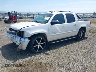 2008 Chevrolet Avalanche 3LT with VIN 3GNFK12328G218148, listed as a IAAI auction lot 42473513 with 179,954 mi miles and . Bid and sale history available at DreamBid. Image 2.