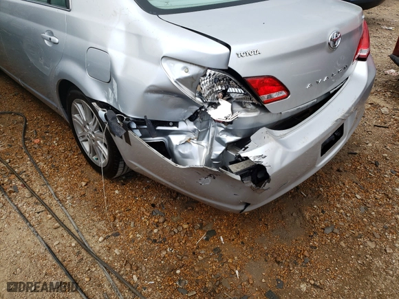 2005 Toyota Avalon XL with VIN 4T1BK36B95U044040, listed as a Copart auction lot 59369691 with NaN miles and Salvage Title. Bid and sale history available at carsss.com. Image 9.