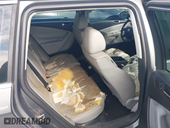 2007 Volkswagen Passat Lux with VIN WVWTK93C57E016743, listed as a IAAI auction lot 42621572 with 188,513 mi miles and . Bid and sale history available at DreamBid. Image 8.