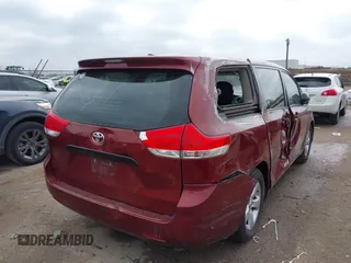 2013 Toyota Sienna L with VIN 5TDZK3DC4DS346384, listed as a IAAI auction lot 41517719 with 91,505 mi miles. Bid and sale history available at carsss.com. Image 4.