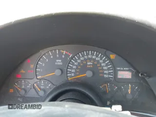 2001 Pontiac Firebird Formula z VIN 2G2FV22G512149316, wystawiony jako IAAI lot #42322668 z przebiegiem 109 585 mil mil oraz . Historia ofert i sprzedaży dostępna na DreamBid. Obrazek 7.