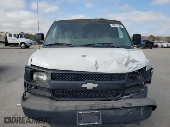 2003 Chevrolet Express Cargo with VIN 1GCGG25V331109643, listed as a Copart auction lot 44367485 with 112,700 mi miles and Salvage Title. Bid and sale history available at DreamBid. Image 5.