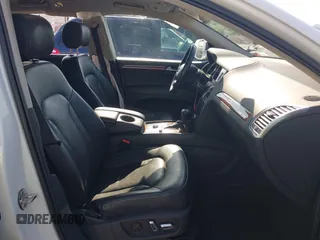 2014 Audi Q7 S line Prestige with VIN WA1DGAFE2ED010013, listed as a IAAI auction lot 42454744 with Not provided miles and . Bid and sale history available at DreamBid. Image 5.