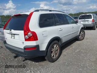 2005 Volvo XC90 with VIN YV1CZ852151197686, listed as a IAAI auction lot 41993202 with 1 mi miles. Bid and sale history available at carsss.com. Image 4.