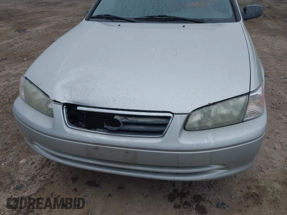 2001 Toyota Camry CE with VIN 4T1BG22K41U832610, listed as a IAAI auction lot 42010506 with 142,175 mi miles. Bid and sale history available at carsss.com. Image 12.