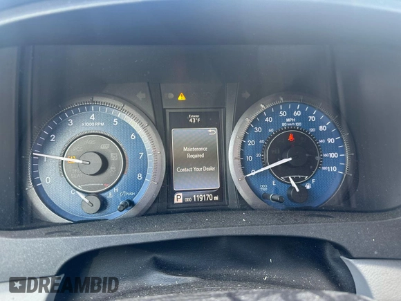 2018 Toyota Sienna LE with VIN 5TDJZ3DC2JS195145, listed as a Copart auction lot 47596975 with 119,170 mi miles and Clean title. Bid and sale history available at DreamBid. Image 6.