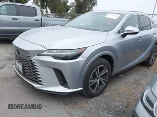 2024 Lexus RX 350 z VIN JTJCHMAA4R2017497, wystawiony jako IAAI lot #42151491 z przebiegiem 17 707 mil mil oraz . Historia ofert i sprzedaży dostępna na DreamBid. Obrazek 2.
