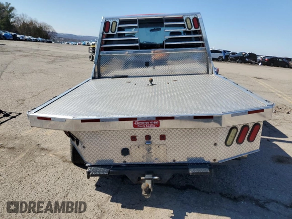 2006 Ford F-250 XL z VIN 1FTSX21PX6EB14126, wystawiony jako Copart lot #48221665 z przebiegiem Nie podano mil oraz Szkoda całkowita • Salvage title. Historia ofert i sprzedaży dostępna na DreamBid. Obrazek 6.