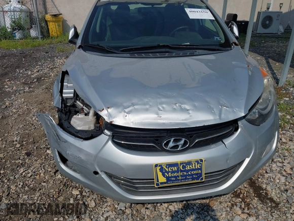 2013 Hyundai Elantra Limited with VIN 5NPDH4AE9DH152427, listed as a IAAI auction lot 40043156 with 130,024 mi miles and . Bid and sale history available at DreamBid. Image 6.