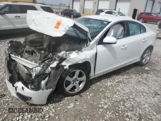 2012 Volvo S60 T5 z VIN YV1622FS5C2033829, wystawiony jako Copart lot #55128085 z przebiegiem Nie podano mil oraz Szkoda całkowita • Salvage title. Historia ofert i sprzedaży dostępna na DreamBid. Obrazek 1.