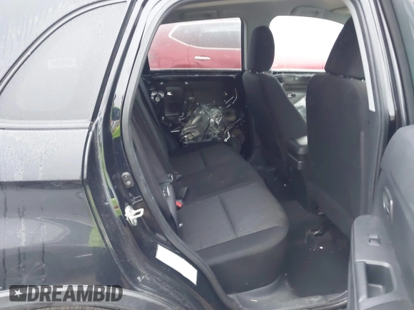 2021 Mitsubishi Outlander ES z VIN JA4APUAUXMU032696, wystawiony jako IAAI lot #41250380 z przebiegiem 74 959 mil mil oraz . Historia ofert i sprzedaży dostępna na DreamBid. Obrazek 8.