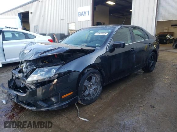 2010 Ford Fusion SE with VIN 3FAHP0HA0AR376216, listed as a Copart auction lot 42827925 with 143,961 mi miles and Salvage Title. Bid and sale history available at carsss.com. Image 1.