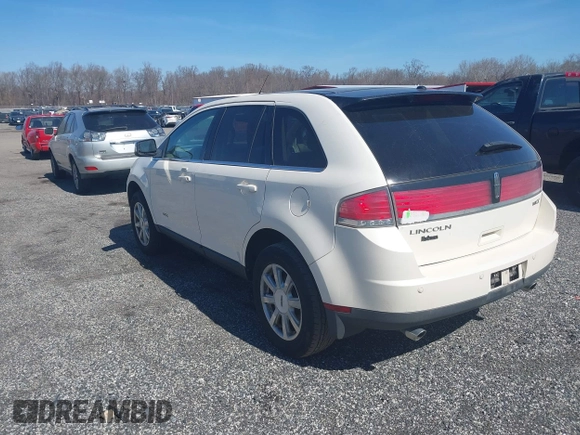 2007 Lincoln MKX with VIN 2LMDU68C37BJ22240, listed as a IAAI auction lot 41773667 with 191,570 mi miles. Bid and sale history available at carsss.com. Image 3.