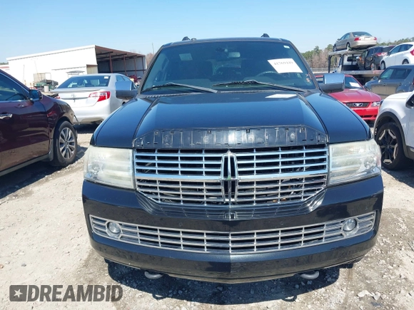 2013 Lincoln Navigator z VIN 5LMJJ2H53DEL00520, wystawiony jako IAAI lot #41769449 z przebiegiem 167 569 mil mil oraz . Historia ofert i sprzedaży dostępna na DreamBid. Obrazek 12.