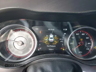2019 Dodge Charger SXT with VIN 2C3CDXJG4KH757928, listed as a Copart auction lot 51670565 with 93,406 mi miles and Salvage Title. Bid and sale history available at DreamBid. Image 9.