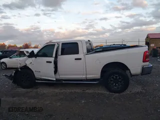 2019 Ram 2500 Tradesman with VIN 3C6UR5CL8KG676342, listed as a IAAI auction lot 40760818 with 58,840 mi miles. Bid and sale history available at carsss.com. Image 14.