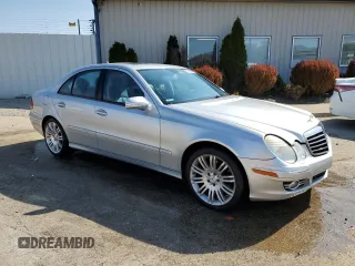 2008 Mercedes-Benz E 350 Luxury z VIN WDBUF87X08B205611, wystawiony jako Copart lot #52583385 z przebiegiem 158 270 mil mil oraz Nie do naprawy • Non repairable. Historia ofert i sprzedaży dostępna na DreamBid. Obrazek 4.