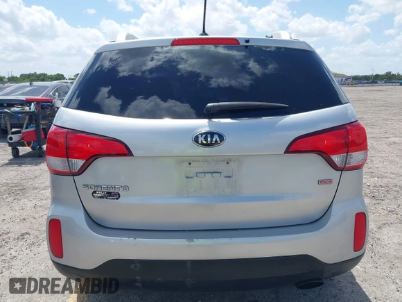 2014 Kia Sorento LX z VIN 5XYKT4A76EG502421, wystawiony jako IAAI lot #42176516 z przebiegiem 192 354 mil mil oraz . Historia ofert i sprzedaży dostępna na DreamBid. Obrazek 16.