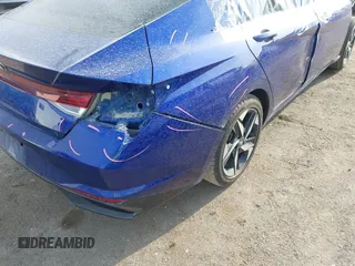 2022 Hyundai Elantra SEL z VIN KMHLN4AG9NU337327, wystawiony jako IAAI lot #41988122 z przebiegiem 63 137 mil mil oraz . Historia ofert i sprzedaży dostępna na DreamBid. Obrazek 6.