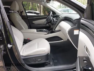 2023 Hyundai Tucson Limited z VIN KM8JECA11PU086738, wystawiony jako IAAI lot #42759136 z przebiegiem 43 702 mil mil oraz . Historia ofert i sprzedaży dostępna na DreamBid. Obrazek 5.