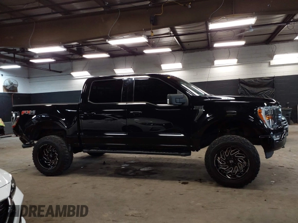 2021 Ford F-150 XL with VIN 1FTFW1E57MFA64154, listed as a IAAI auction lot 42480601 with 39,339 mi miles and . Bid and sale history available at DreamBid. Image 13.