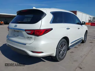 2017 Infiniti QX60 with VIN 5N1DL0MN8HC555993, listed as a IAAI auction lot 41588633 with 131,287 mi miles. Bid and sale history available at carsss.com. Image 4.