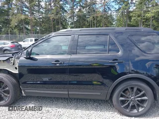 2018 Ford Explorer XLT z VIN 1FM5K7D88JGB30296, wystawiony jako IAAI lot #42323454 z przebiegiem 94 848 mil mil oraz . Historia ofert i sprzedaży dostępna na DreamBid. Obrazek 15.