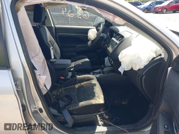 2021 Mitsubishi Outlander ES z VIN JA4APUAU0MU003658, wystawiony jako IAAI lot #42146324 z przebiegiem 48 890 mil mil oraz . Historia ofert i sprzedaży dostępna na DreamBid. Obrazek 5.