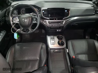 2021 Honda Passport EX-L with VIN 5FNYF8H59MB024627, listed as a Copart auction lot 40298943 with 39,970 mi miles. Bid and sale history available at carsss.com. Image 8.
