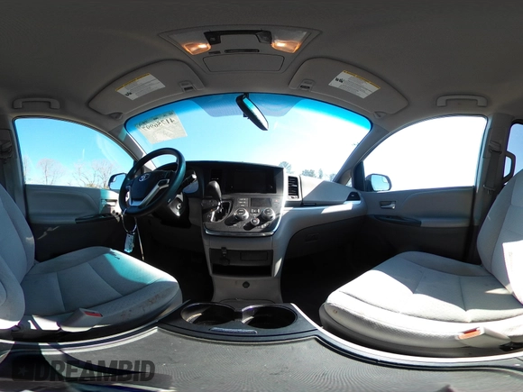 2015 Toyota Sienna LE AAS with VIN 5TDKK3DC4FS557542, listed as a IAAI auction lot 41756997 with 256,000 mi miles. Bid and sale history available at carsss.com. Image 18.