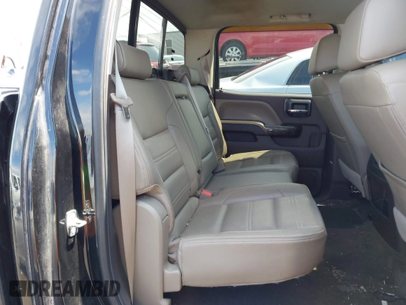 2016 GMC Sierra 2500HD Denali z VIN 1GT12UE84GF259750, wystawiony jako IAAI lot #42221632 z przebiegiem 201 055 mil mil oraz . Historia ofert i sprzedaży dostępna na DreamBid. Obrazek 8.
