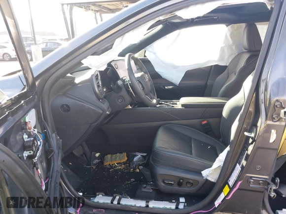 2024 Lexus RX 350h z VIN 2T2BBMCA5RC039812, wystawiony jako IAAI lot #41430348 z przebiegiem 6 076 mil mil oraz . Historia ofert i sprzedaży dostępna na DreamBid. Obrazek 5.
