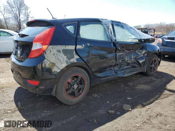 2012 Hyundai Accent SE z VIN KMHCU5AE7CU019999, wystawiony jako Copart lot #52344515 z przebiegiem 110 480 mil mil oraz Szkoda całkowita • Salvage title. Historia ofert i sprzedaży dostępna na DreamBid. Obrazek 3.