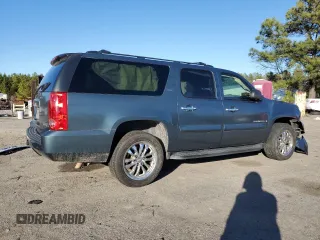 2008 GMC Yukon XL SLT 4SB with VIN 1GKFC16028J141077, listed as a Copart auction lot 42643305 with Not Provided miles and Salvage Title. Bid and sale history available at carsss.com. Image 3.